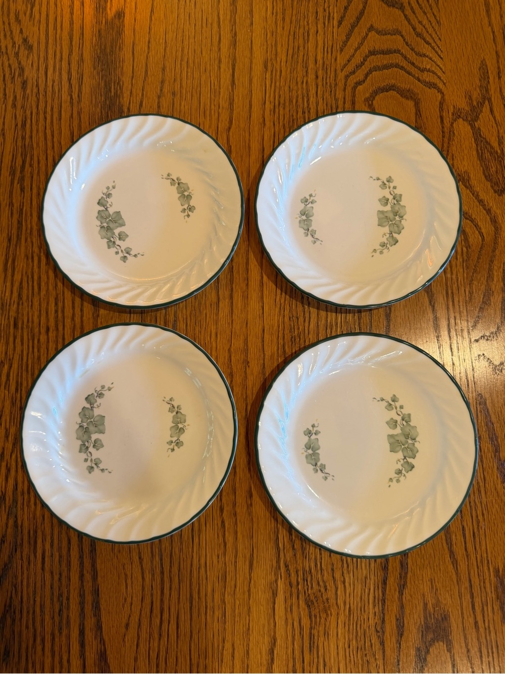 4 Corelle Callaway Ivy Bread/Dessert Plates